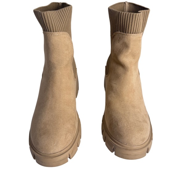 Sincerely Jules 8 Tan Suede Knit Sock Booties Lug Sole Chunky Heel Women's - Picture 2 of 8